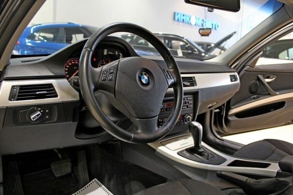 BMW 3 серии, 2.0 л, АТ, 2011 фото 2