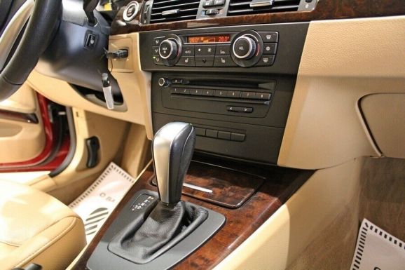 BMW 3 серии, 2.0 л, АТ, 2009 фото 9