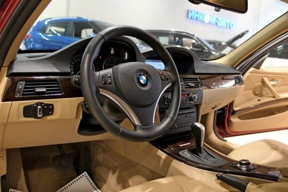 BMW 3 серии, 2.0 л, АТ, 2009 фото 13