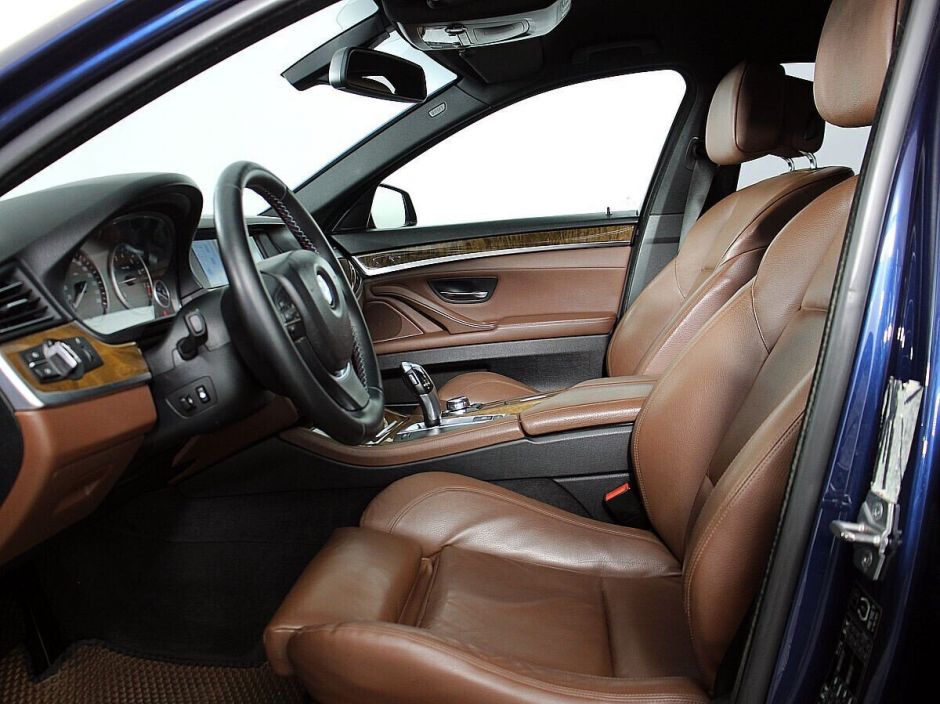 BMW 5 серии, 2.5 л, АТ, 2011 фото 5