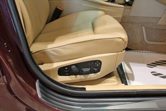 BMW 5 серии, 3.0 л, АТ, 2010 фото 9