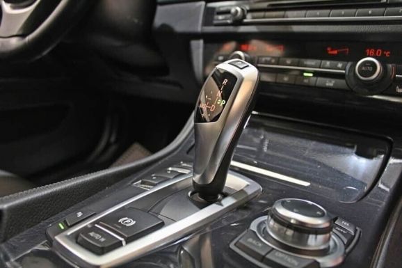 BMW 5 серии, 2.0 л, АТ, 2012 фото 10