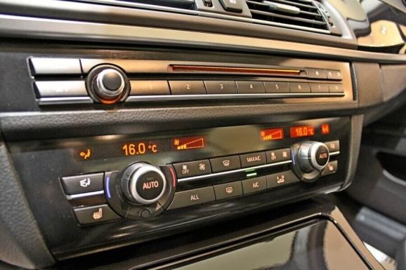 BMW 5 серии, 2.0 л, АТ, 2012 фото 2