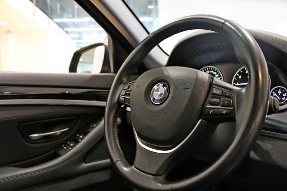 BMW 5 серии, 2.0 л, АТ, 2013 фото 9