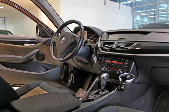 BMW X1, 2.0 л, АТ, 2011 фото 7