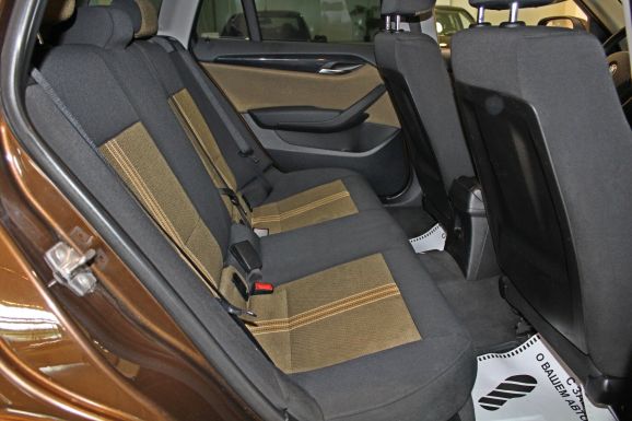 BMW X1, 2.0 л, АТ, 2011 фото 8