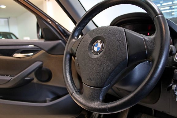 BMW X1, 2.0 л, АТ, 2011 фото 2