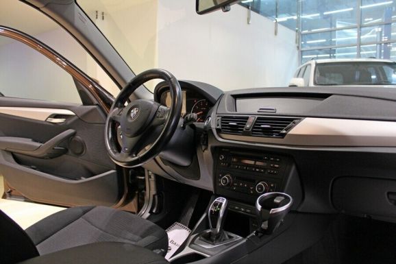 BMW X1, 2.0 л, АТ, 2012 фото 7