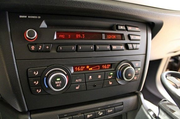 BMW X1, 2.0 л, АТ, 2012 фото 1