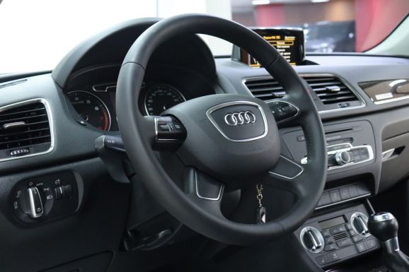 Audi Q3, 2.0 л, Робот, 2014 фото 2