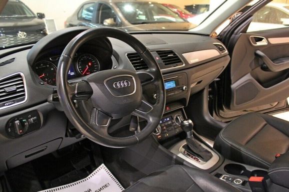 Audi Q3, 2.0 л, Робот, 2012 фото 2