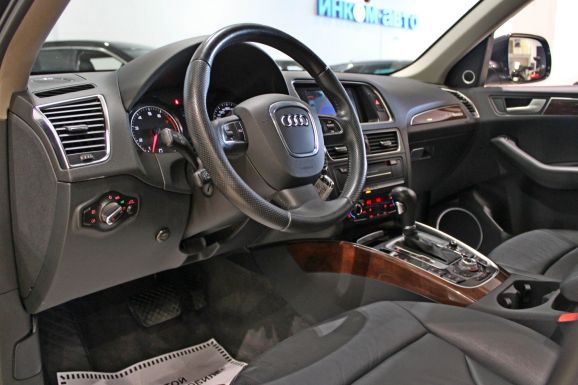 Audi Q5, 2.0 л, Робот, 2010 фото 10