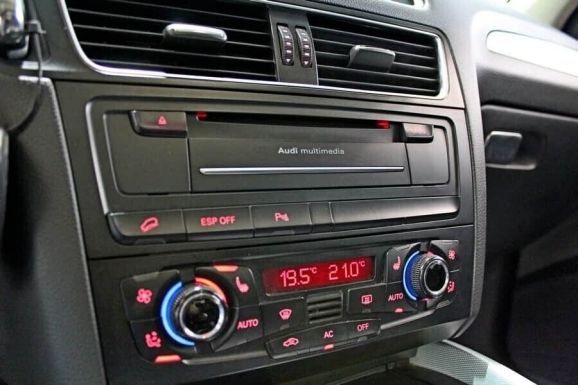 Audi Q5, 2.0 л, Робот, 2011 фото 11