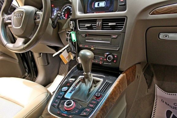 Audi Q5, 2.0 л, Робот, 2011 фото 2