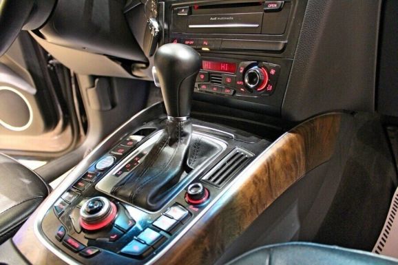 Audi Q5, 3.0 л, Робот, 2009 фото 12