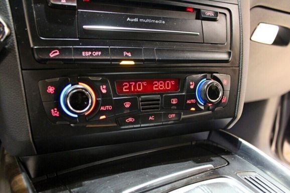 Audi Q5, 3.0 л, Робот, 2009 фото 2