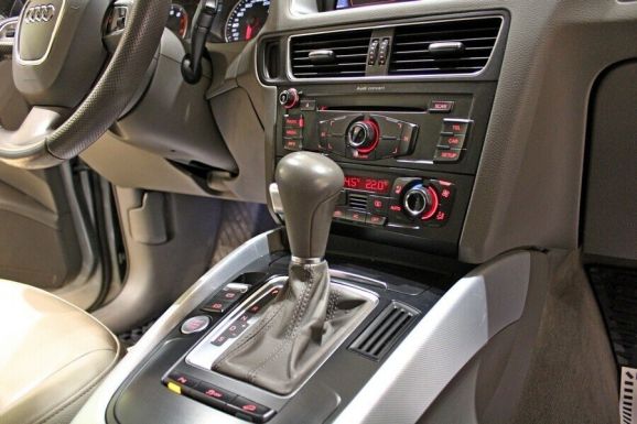 Audi Q5, 2.0 л, Робот, 2010 фото 2