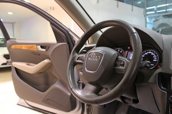 Audi Q5, 2.0 л, АТ, 2011 фото 10