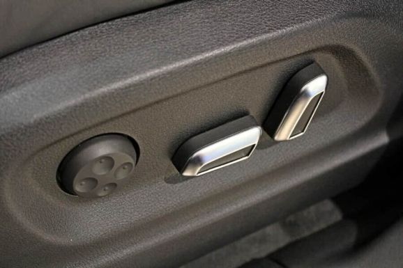 Audi Q5, 2.0 л, АТ, 2013 фото 1