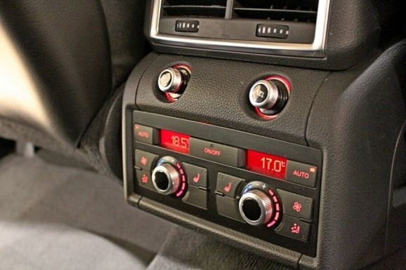 Audi Q7, 4.2 л, АТ, 2010 фото 10