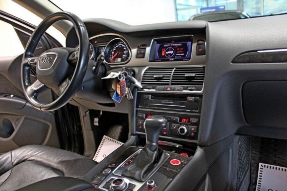 Audi Q7, 3.0 л, АТ, 2012 фото 10