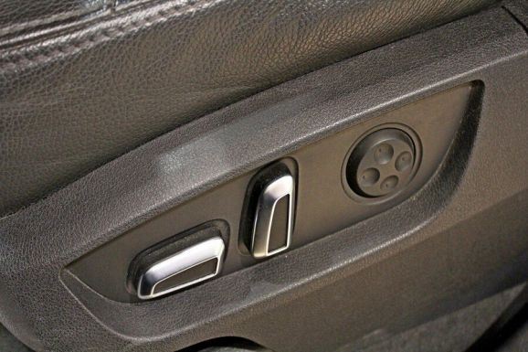 Audi Q7, 3.0 л, АТ, 2012 фото 13