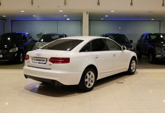 Audi A6, 2.8 л, АКПП, 2010 фото 4