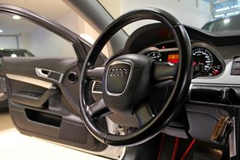 Audi A6, 2.8 л, АКПП, 2010 фото 11