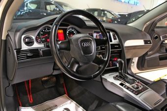 Audi A6, 2.8 л, АКПП, 2010 фото 12