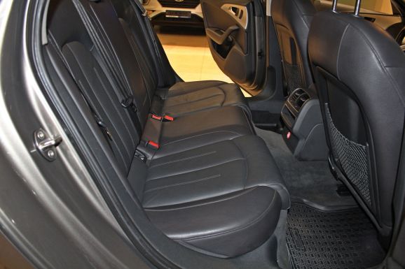 Audi A6, 2.0 л, Вариатор, 2011 фото 7