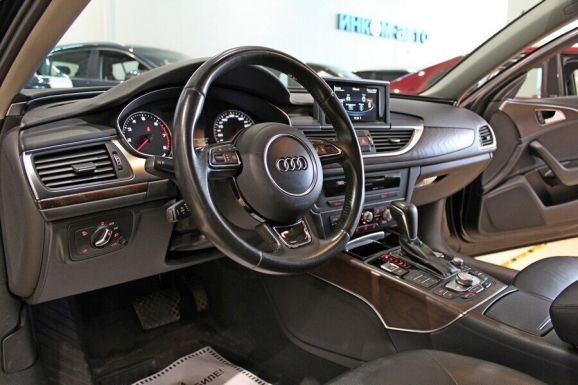 Audi A6, 1.8 л, Робот, 2014 фото 12