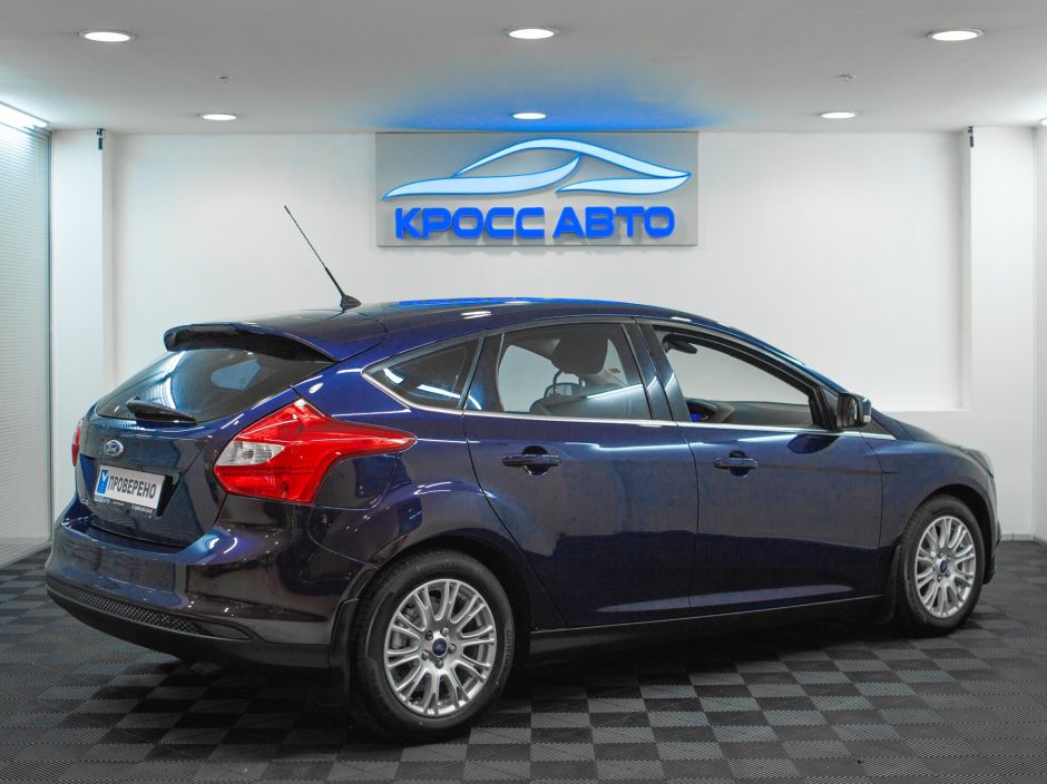 Ford Focus Titanium, 1.6 л, Робот, 2012 фото 4