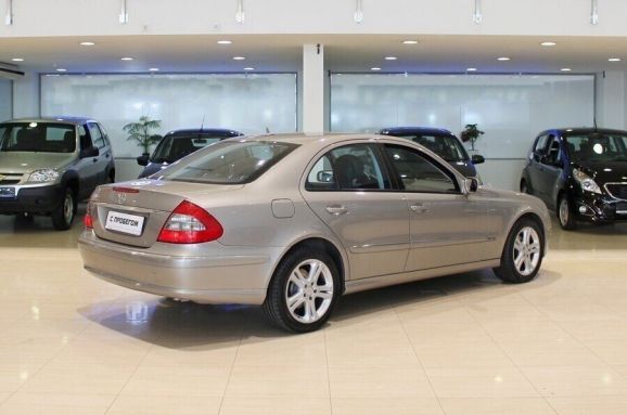 Mercedes-Benz E-Класс, 2.5 л, АТ, 2009 фото 6