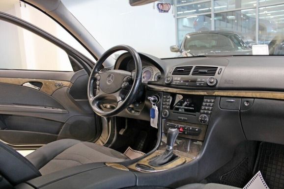Mercedes-Benz E-Класс, 2.5 л, АТ, 2009 фото 8