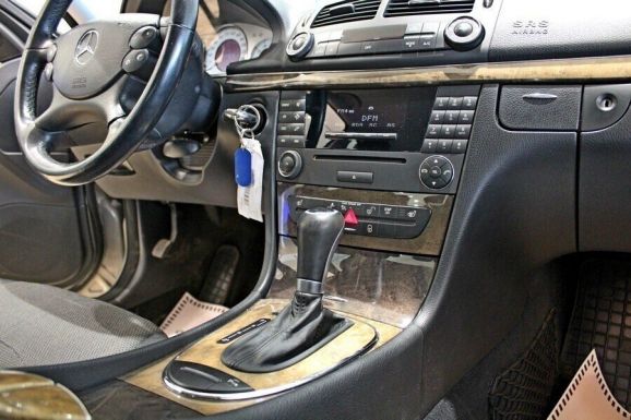 Mercedes-Benz E-Класс, 2.5 л, АТ, 2009 фото 11