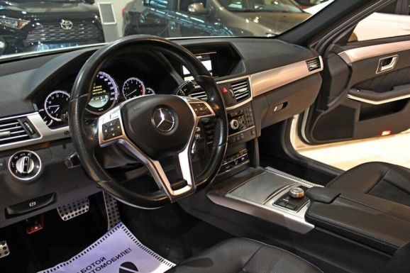 Mercedes-Benz E-Класс, 1.8 л, АТ, 2013 фото 11