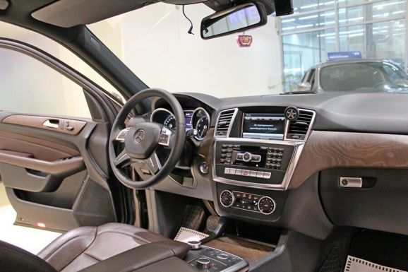 Mercedes-Benz M-Класс, 3.5 л, АТ, 2013 фото 7