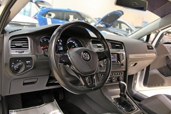 Volkswagen Golf, 1.2 л, Робот, 2014 фото 1