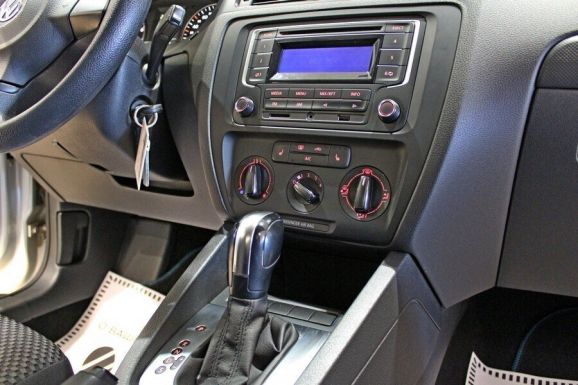 Volkswagen Jetta, 1.6 л, АТ, 2017 фото 9