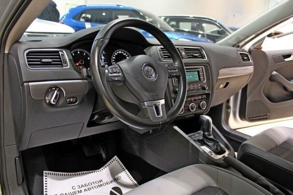 Volkswagen Jetta, 1.4 л, Робот, 2017 фото 1