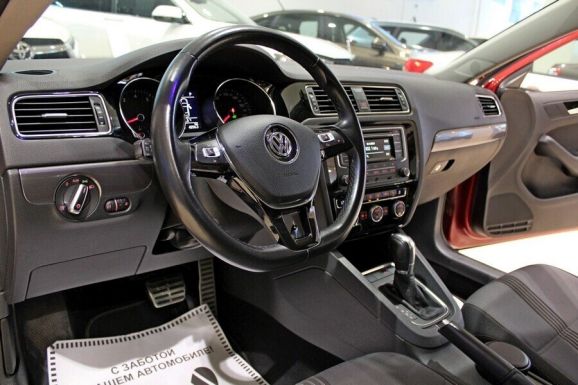 Volkswagen Jetta, 1.6 л, АТ, 2018 фото 2
