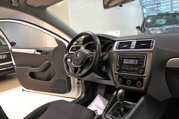 Volkswagen Jetta, 1.6 л, АТ, 2018 фото 7