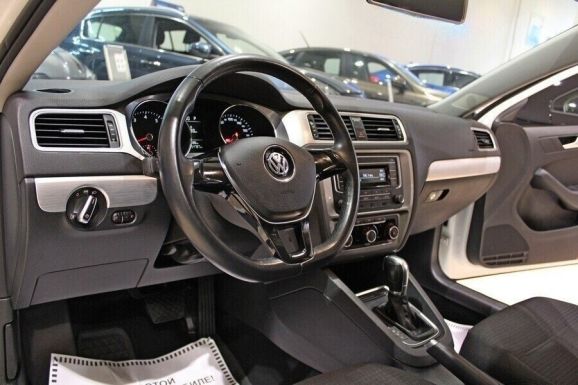 Volkswagen Jetta, 1.6 л, АТ, 2018 фото 2