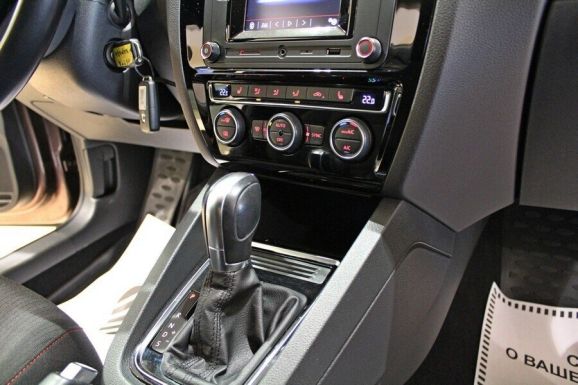 Volkswagen Jetta, 1.6 л, АТ, 2016 фото 9