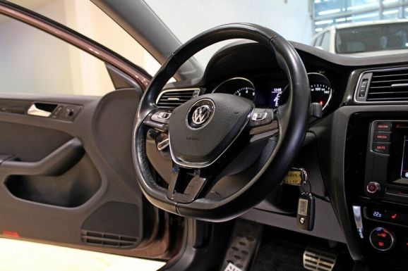 Volkswagen Jetta, 1.6 л, АТ, 2016 фото 11