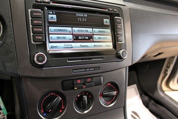 Volkswagen Passat, 2.0 л, Робот, 2008 фото 1