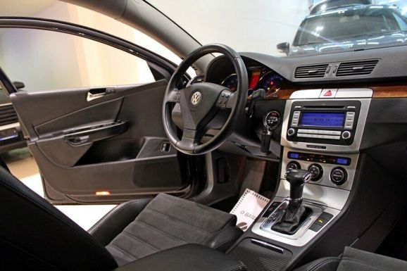 Volkswagen Passat, 1.8 л, АТ, 2010 фото 7