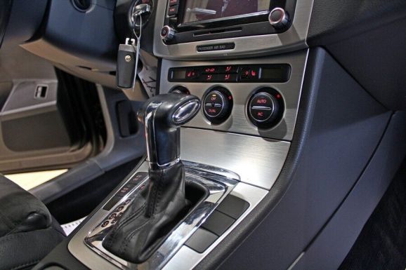 Volkswagen Passat, 2.0 л, Робот, 2008 фото 9