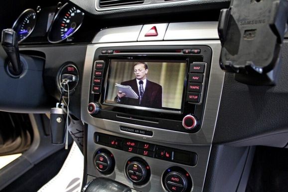 Volkswagen Passat, 2.0 л, Робот, 2008 фото 10