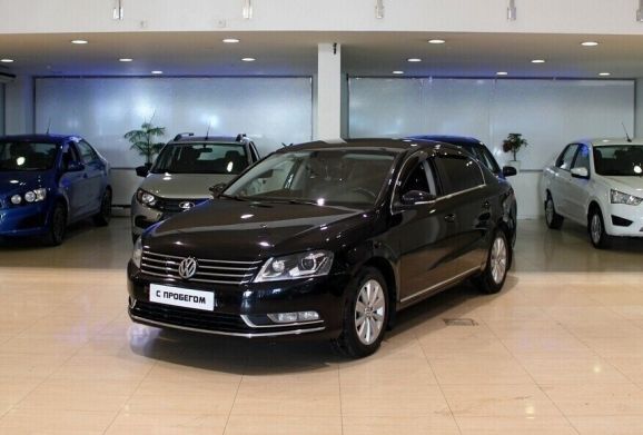 Volkswagen Passat, 1.8 л, Робот, 2011 фото 3